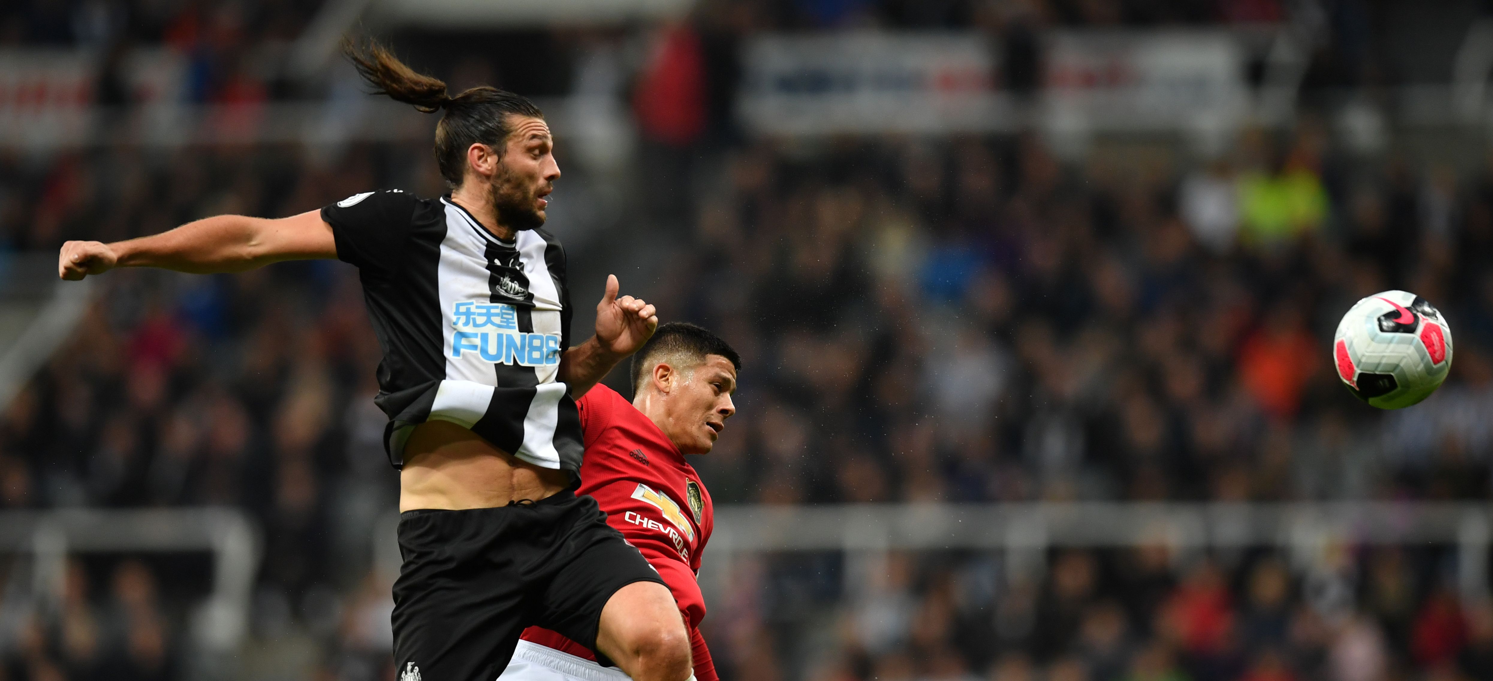 Striker Newcastle United dan Timnas Inggris Andy Carroll
