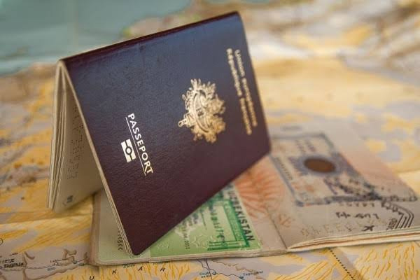 Filipina Ancam Perketat Persyaratan Visa bagi Warga AS