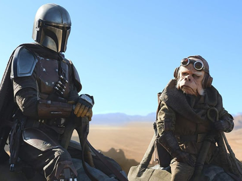 Salah satu adegan dalam serial Star Wars: The Mandalorian yang berlatar di semesta Star Wars.