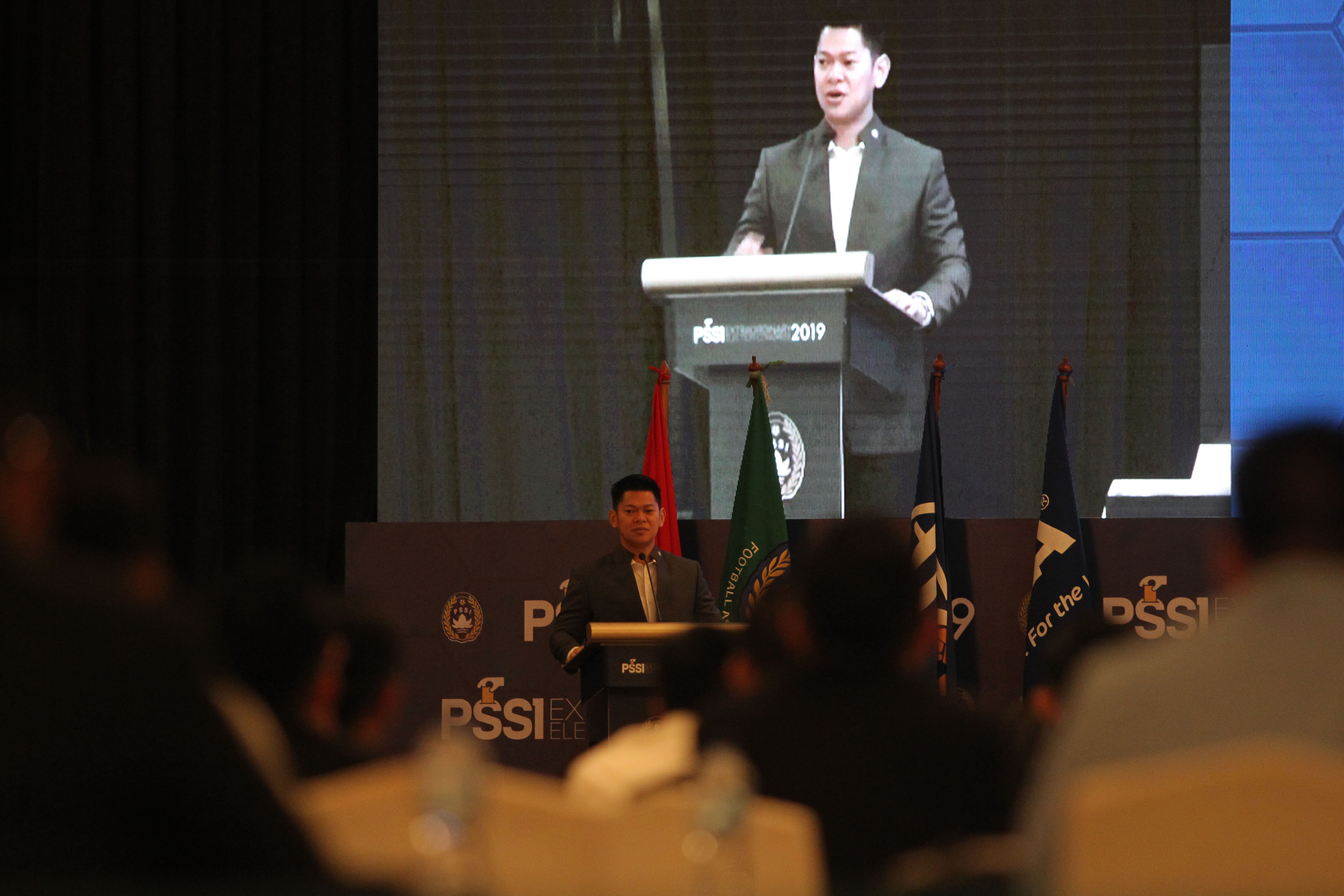  Ketua Komite Olimpiade Indonesia Raja Sapta Oktohari