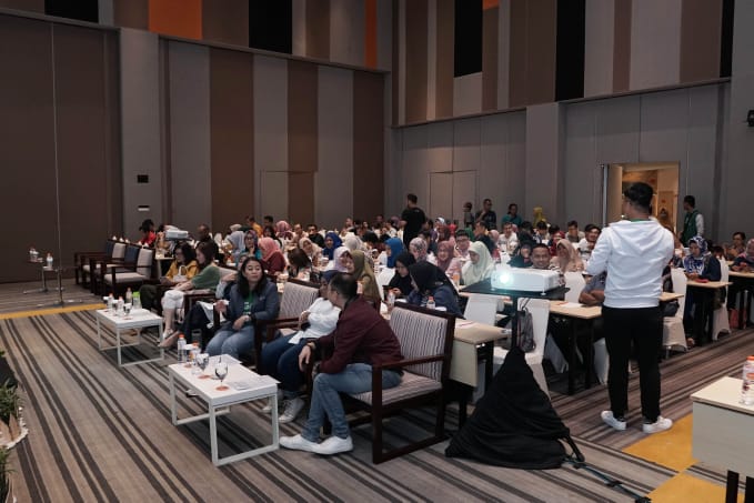 Grab memperkenalkan 5 fitur baru yang diharapkan dapat mendorong bisnis wirausahawan mikro di Jawa Timur, khususnya Surabaya, Minggu (8/12).