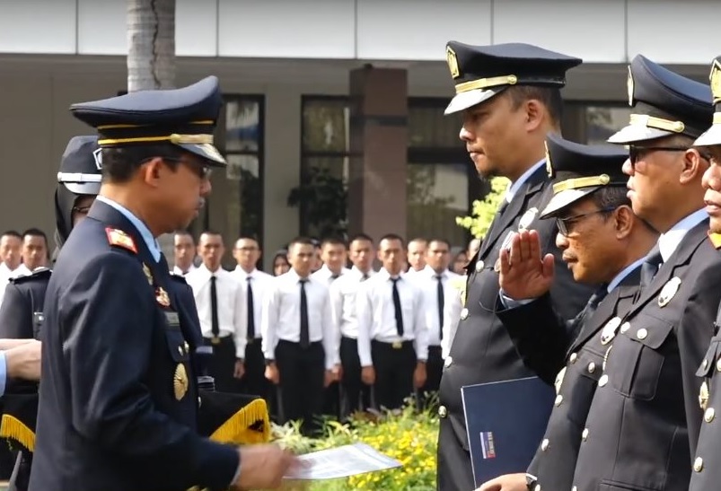 Kepala Kantor Bea Cukai Yogyakarta, Sucipto meraih Penghargaan Pengabdian Kerja Luar Biasa Baiknya Harkordia 2019.