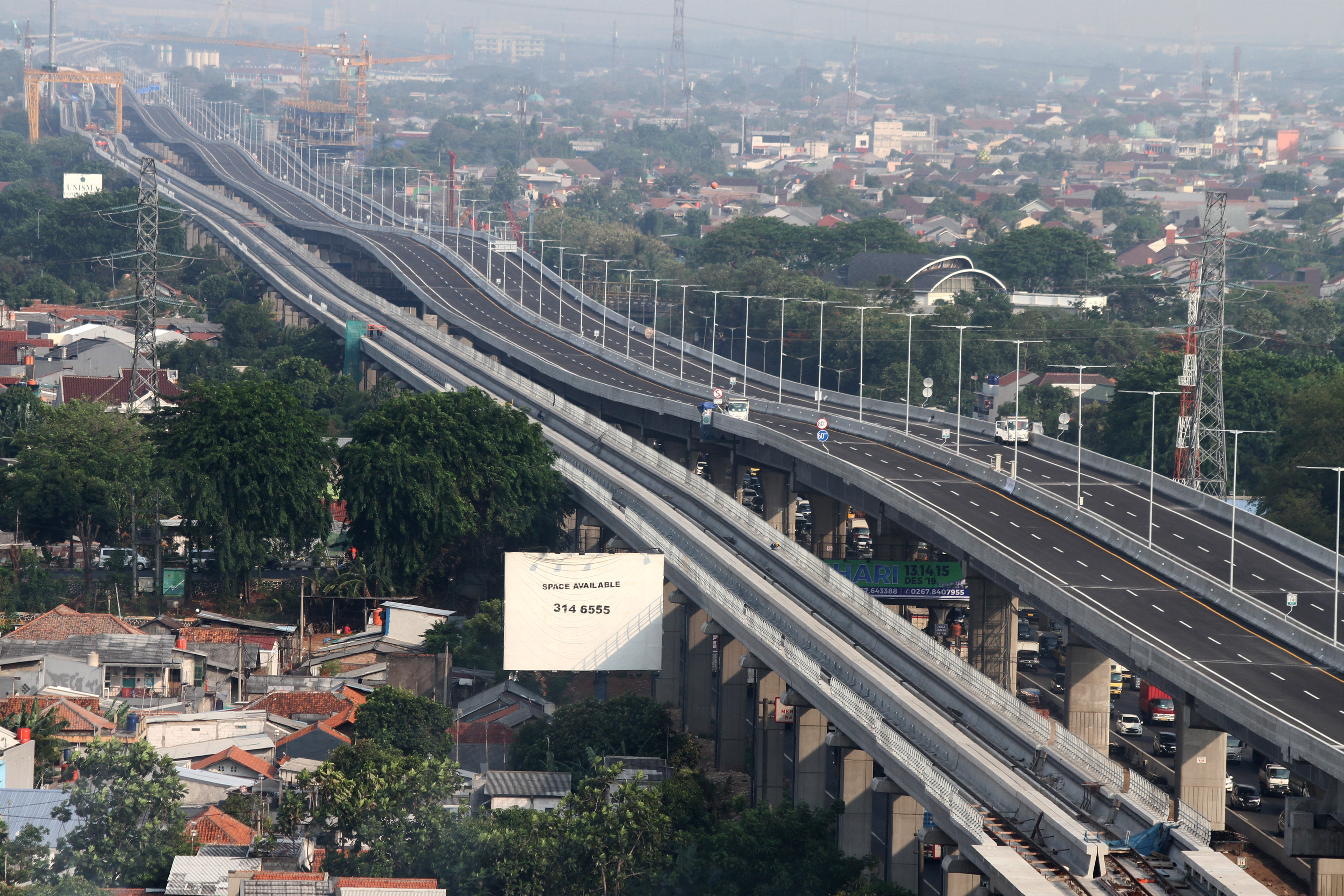 Tol layang Jakarta-Cikampek yang akan segera beroperasi