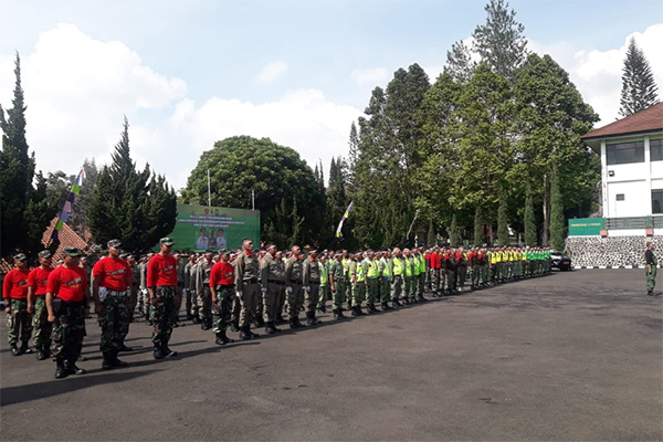 Tangkal Radikalisme dan Terorisme, Linmas di Jabar Dilatih TNI