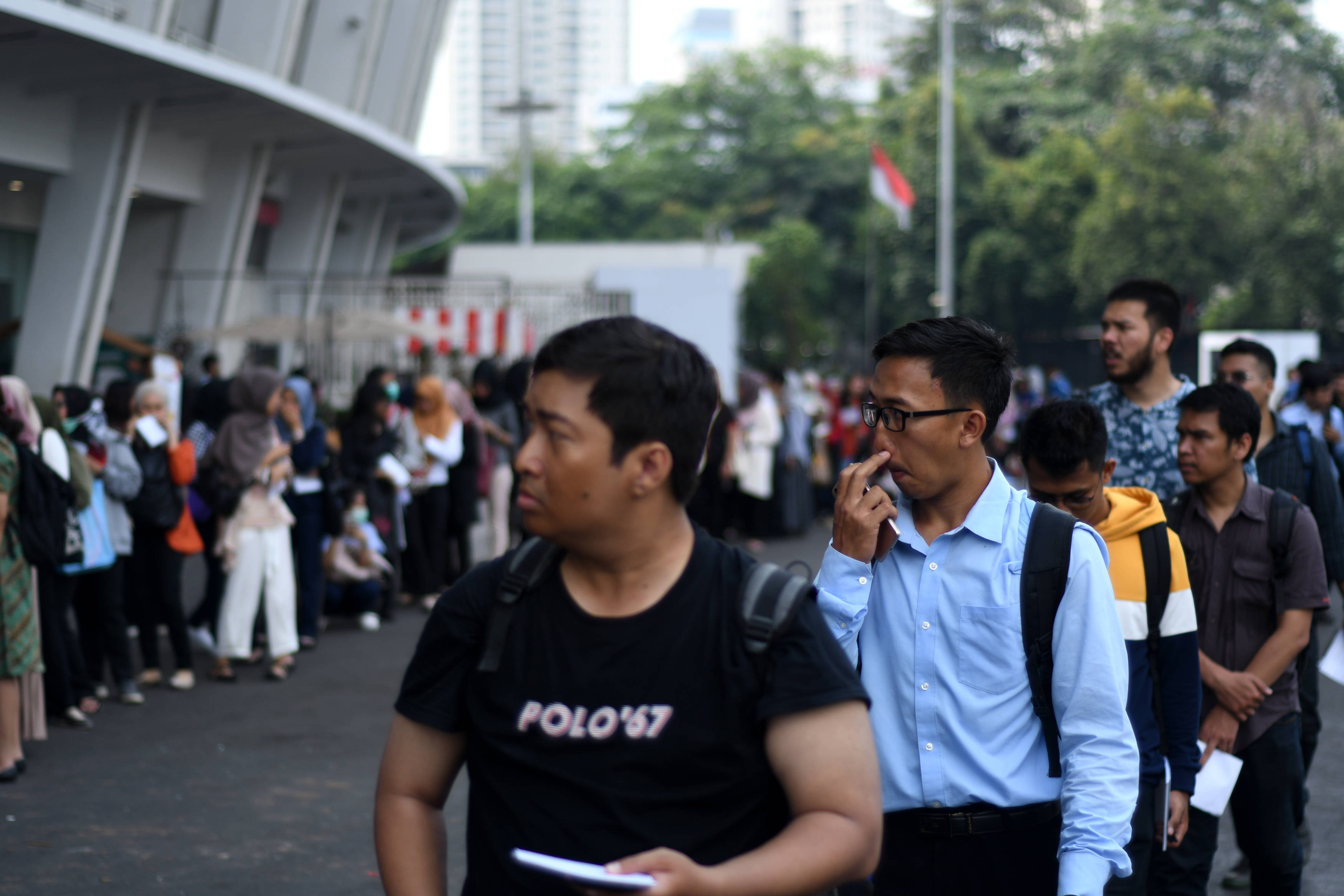Pelamar kerja memadati bursa kerja di Gelora Bung Karno