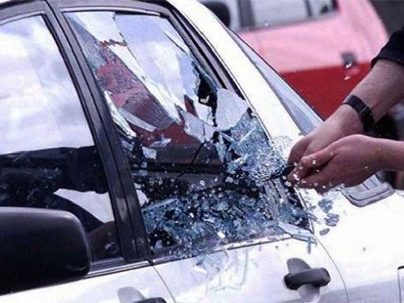 Kejahatan pencuri dengan modus pecah kaca