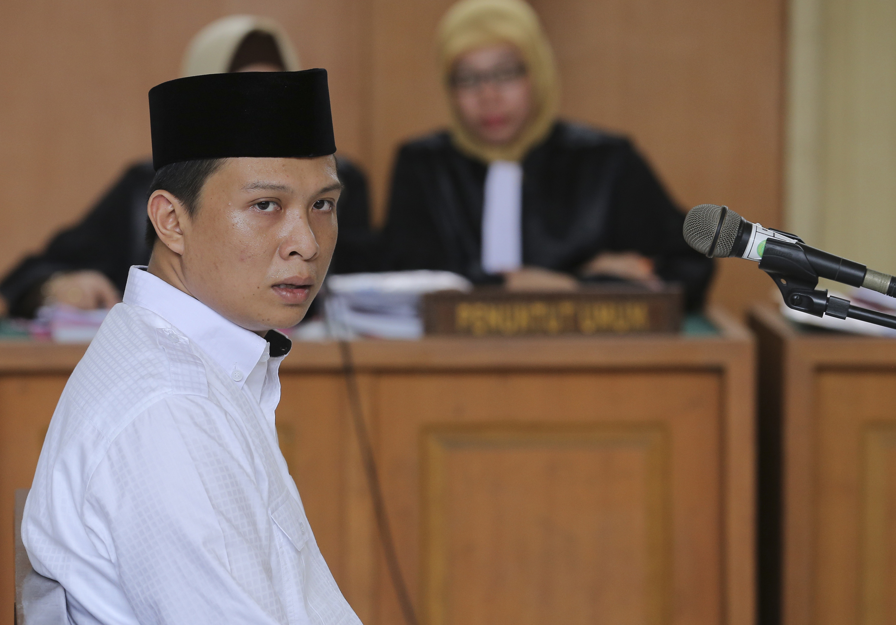Mantan Bupati OI Sumsel, Ahmad Wazir Noviandy, saat menjalani sidang narkoba beberapa waktu silam