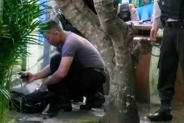 Tiga Saksi Diperiksa terkait Penemuan Tas Diduga Bom di Depok