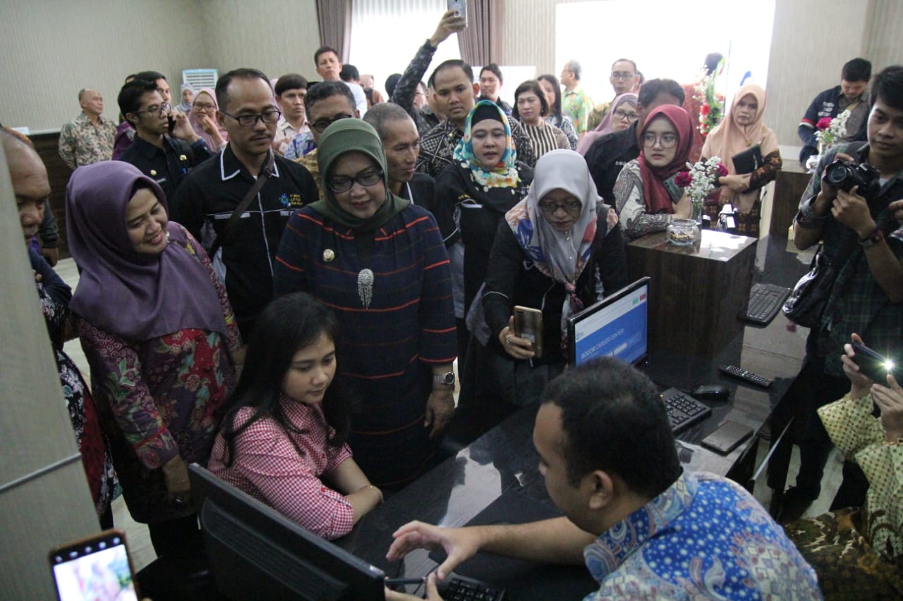 Pelayanan Bogor Career Center (BCC) diresmikan Bupati Bogor Ade Yasin.