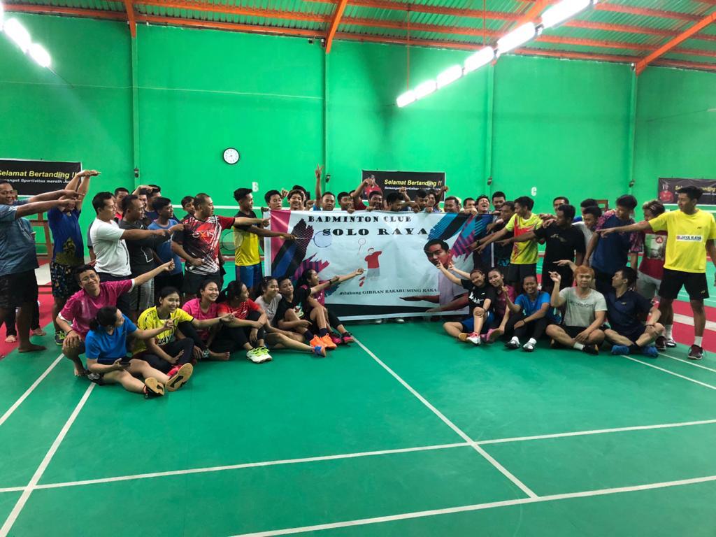 Atlet badminton Club Solo Raya menyatakan dukungan kepada Gibran Rakabuming Raka di Pilkada 2020