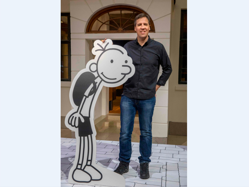 Jeff Kinney penulis buku Diary of a Wimpy Kid