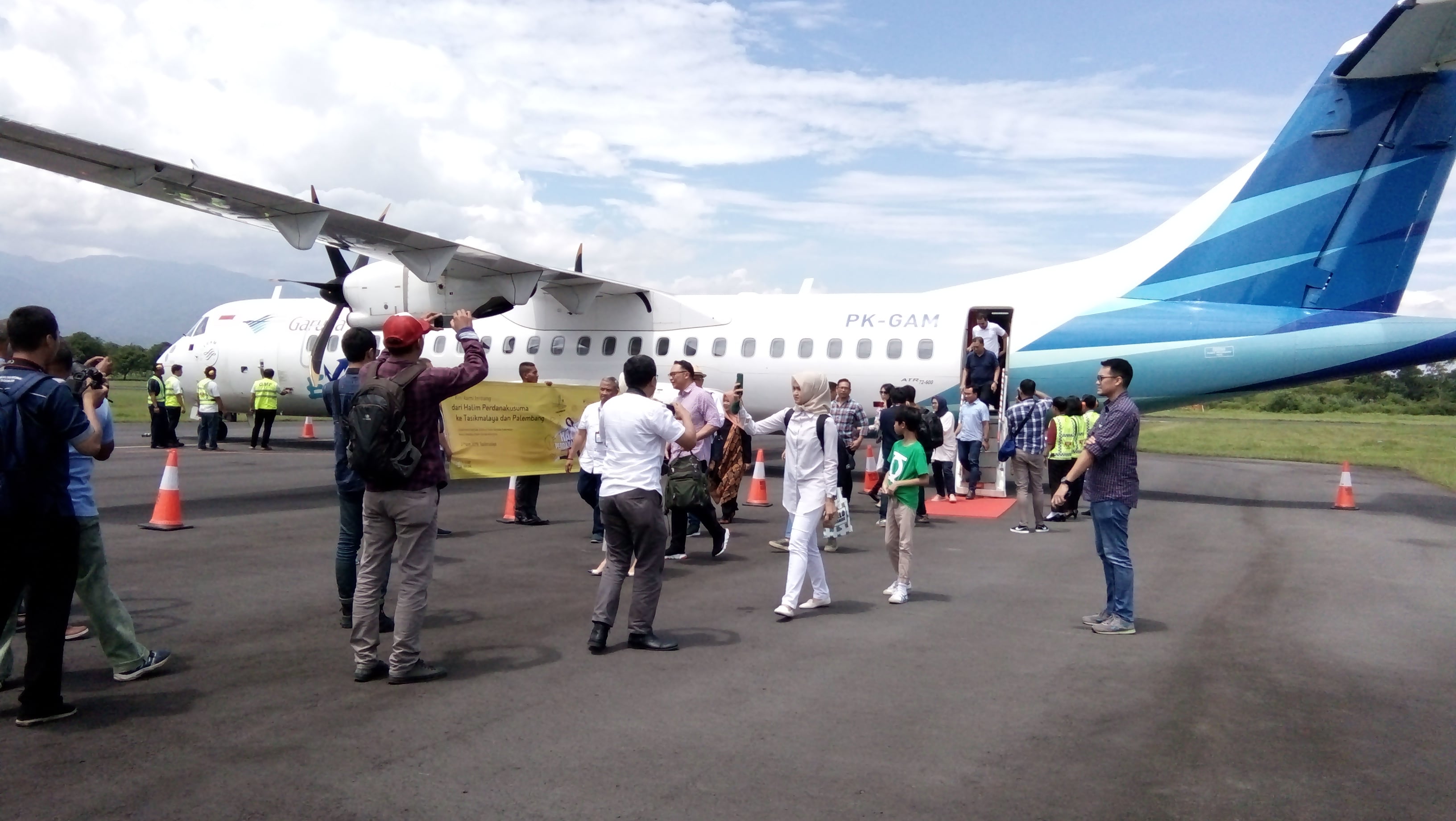 Ilustrasi: Garuda Indonesia mulai mengoperasikan penerbangan dari Bandara Halim Perdanakusuma & Lanud Wiriadinata Tasikmalaya