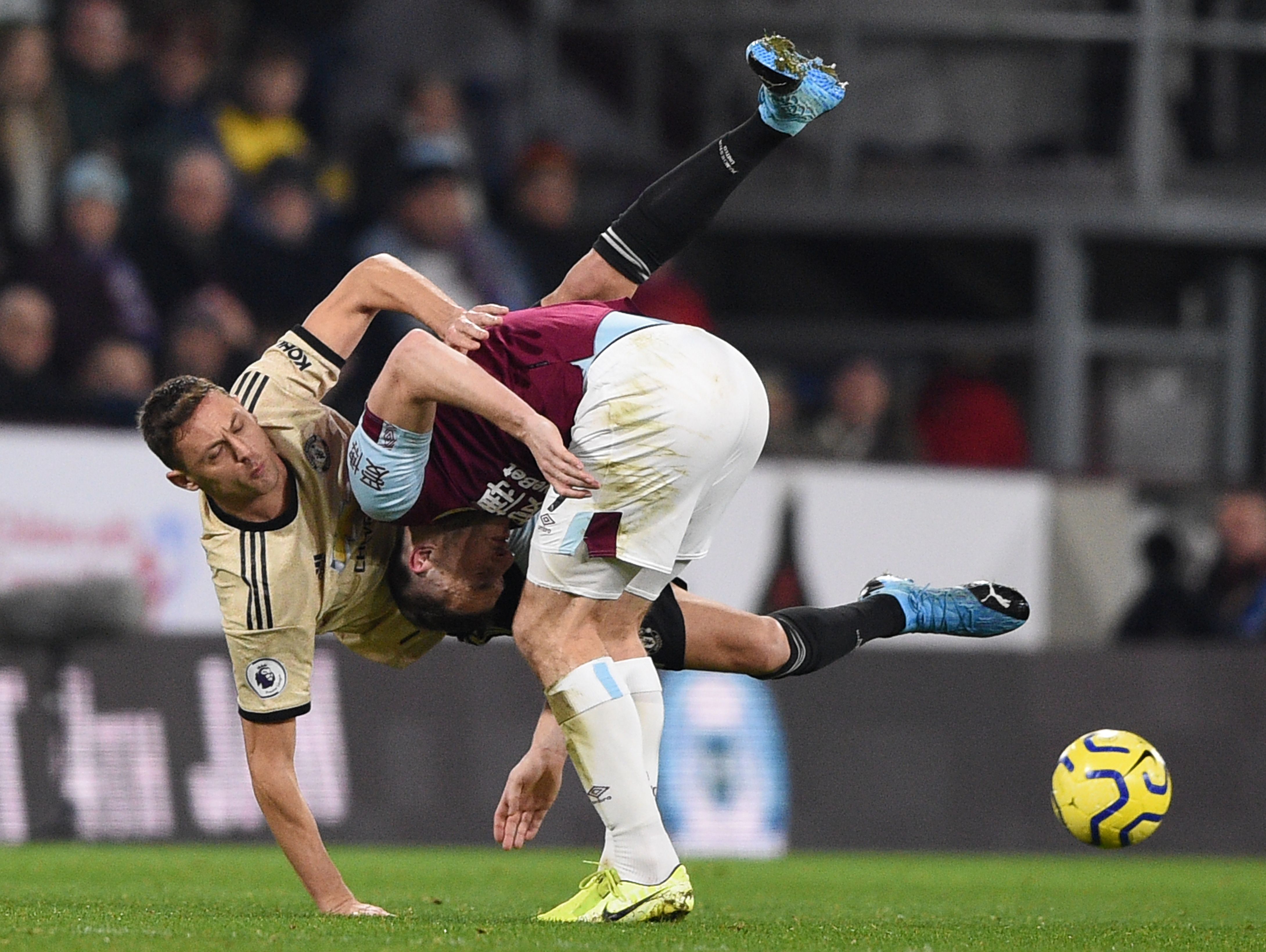 Setan Merah Sodok Spurs