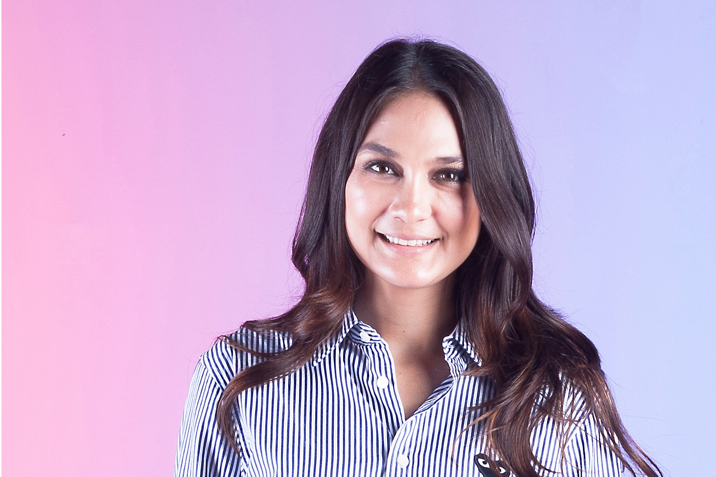 Artis dan model Luna Maya turut menggalakkan Sustainable Fashion Movement. 