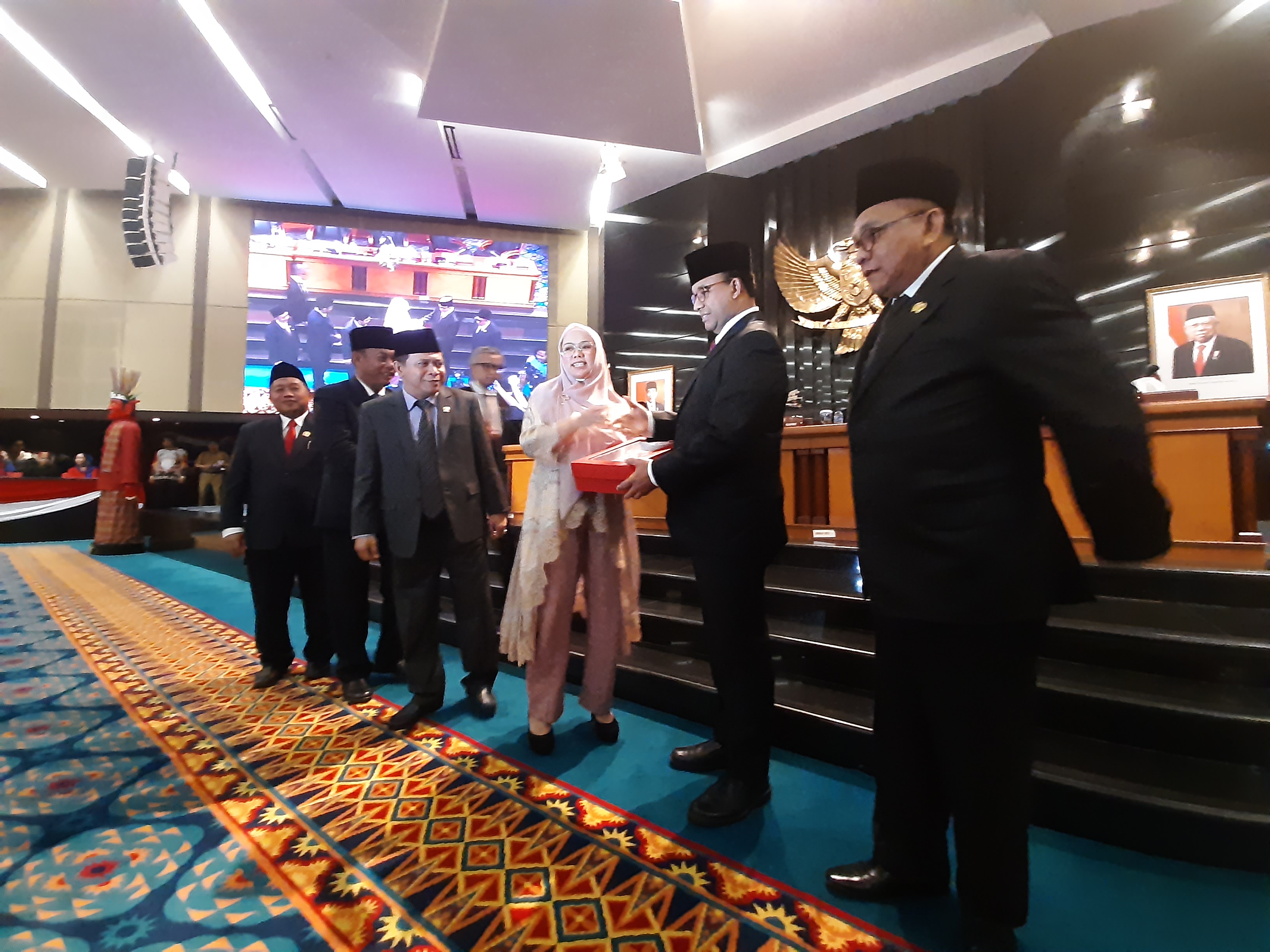 Gubernur DKI Jakarta Anies Baswedan di Gedung DPRD DKI, Selasa (3/12).