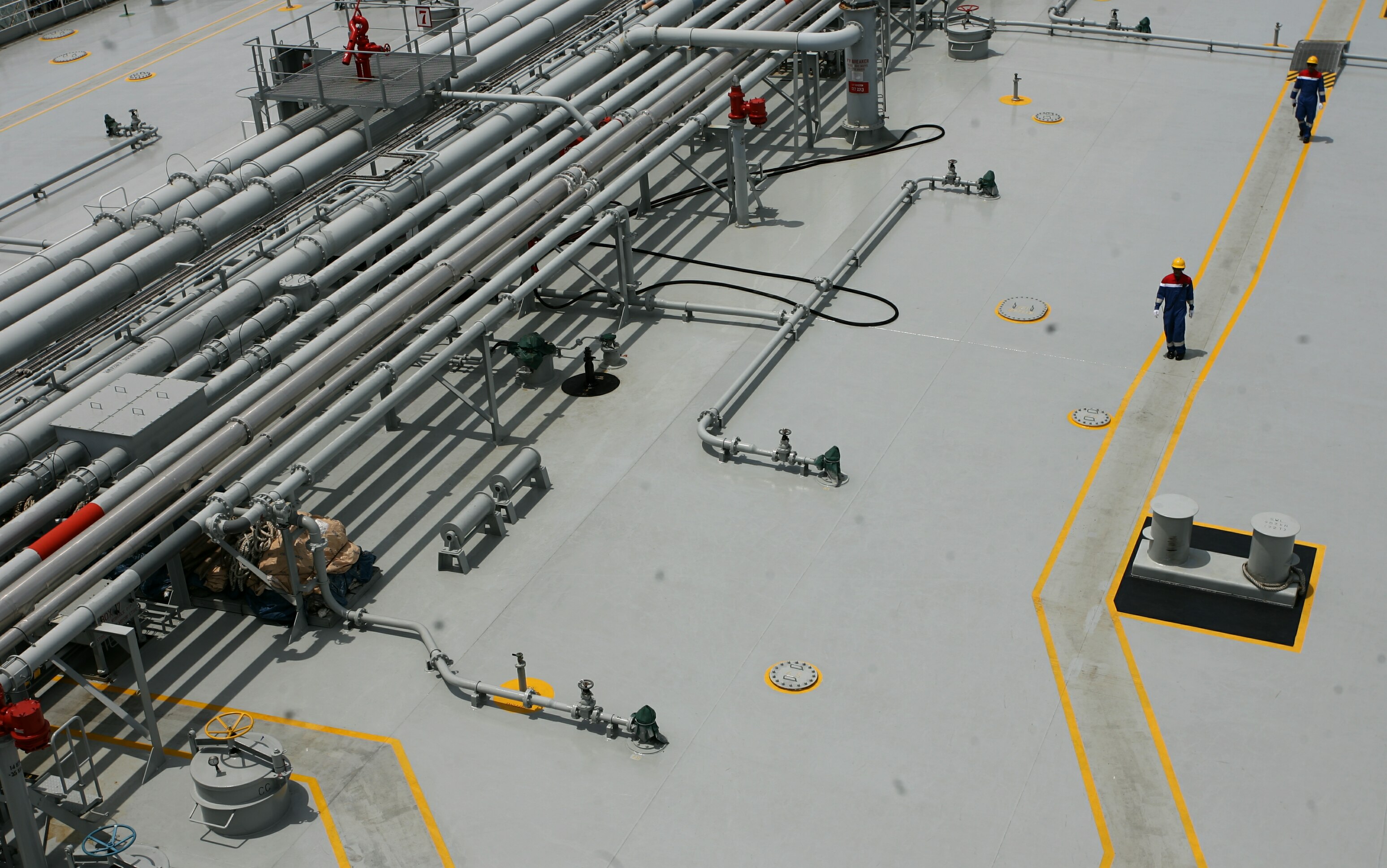 Ilustrasi: Lifting perdana di Cilacap