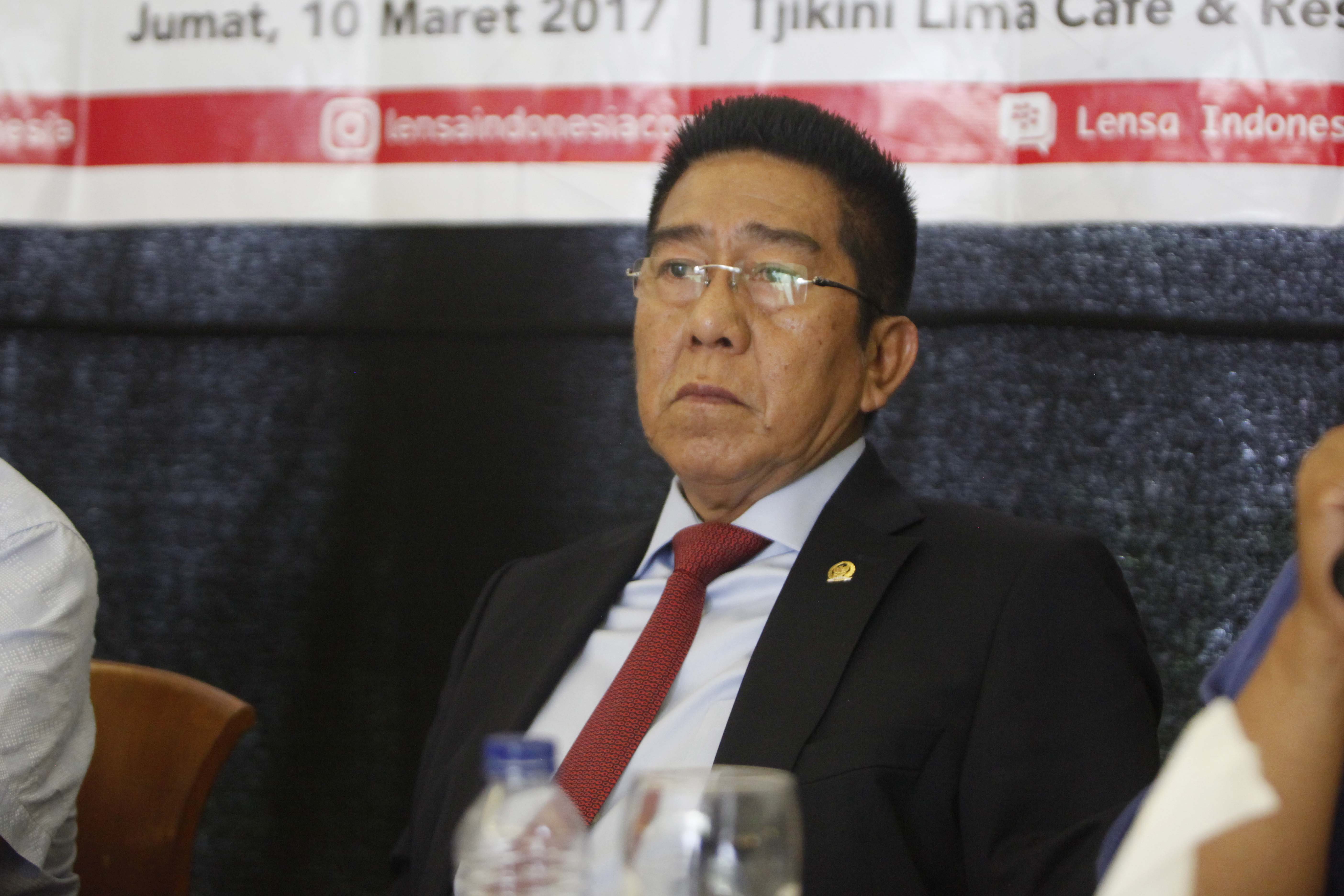 Tidak Terima Disebut Preman, Henry Yoso Ancam Gebukin Andi Arief