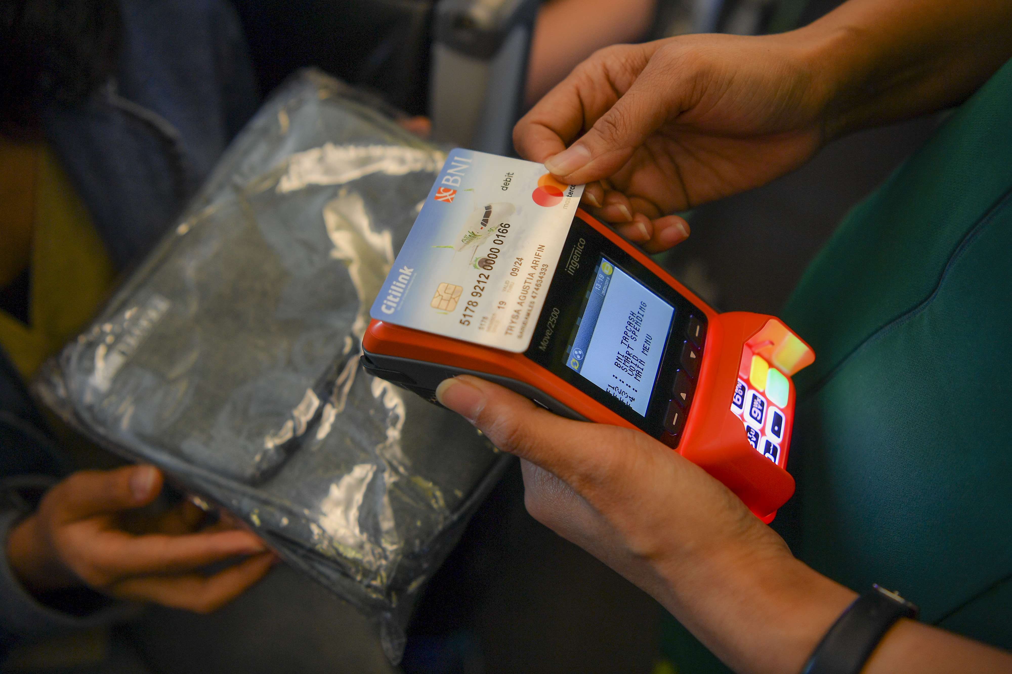  Nasabah BNI melakukan pembelian 