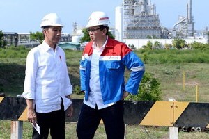 Presiden Joko Widodo dan Komisaris Utama Pertamina Basuki Tjahaja Purnama