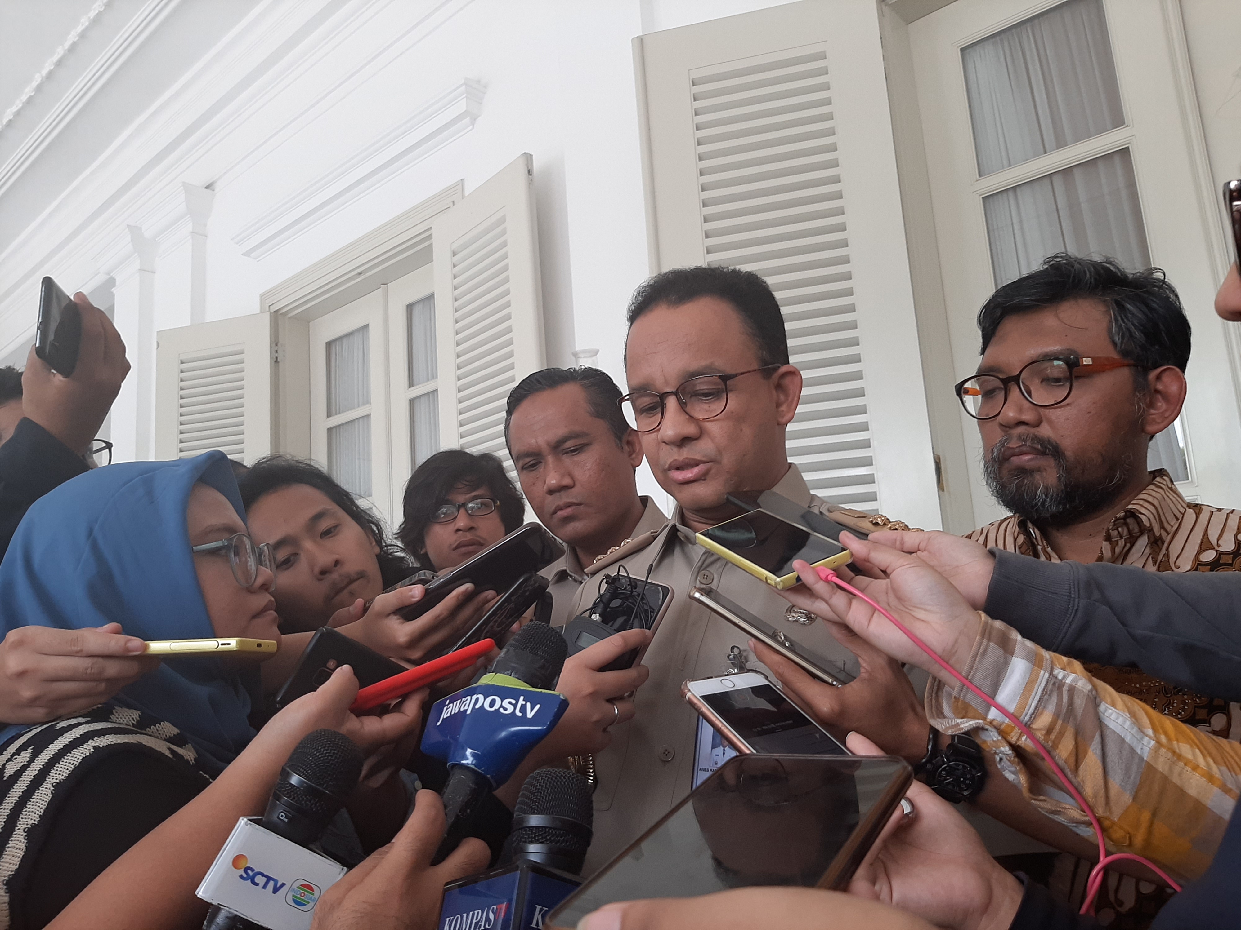  Gubernur DKI Anies Baswedan
