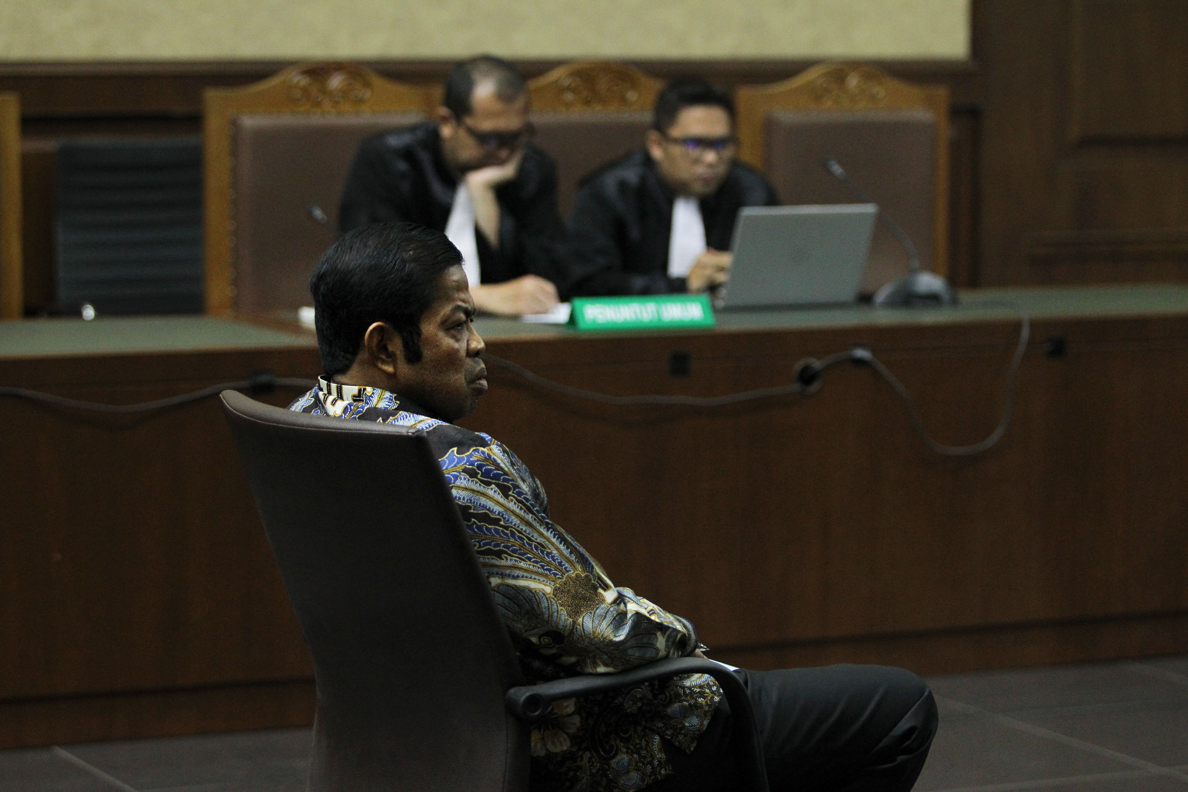 Terdakwa kasus dugaan suap proyek PLTU Riau-1 Idrus Marham menjalani sidang putusan di Pengadilan Tipikor, Jakarta