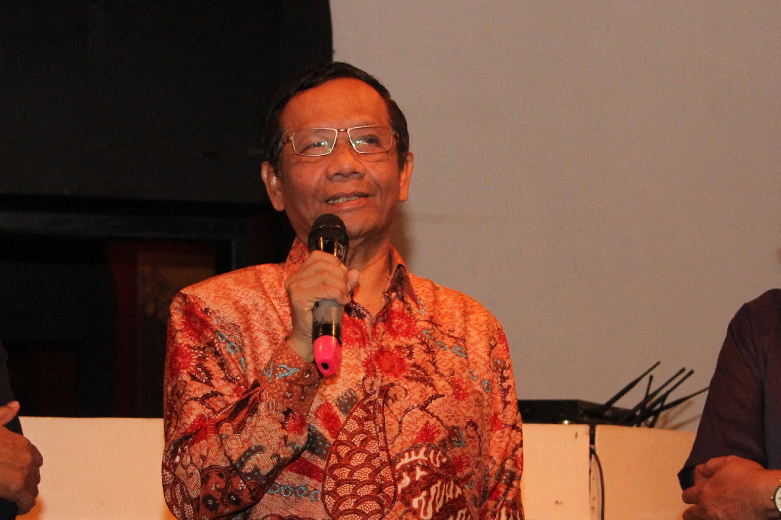 Menko Polhukam Mahfud MD mengatakan pimpinan baru KPK adalah orang yang berintegritas.