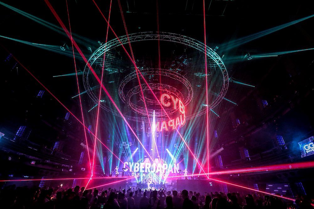 Suasana Diskotek Colosseum, Jakarta.