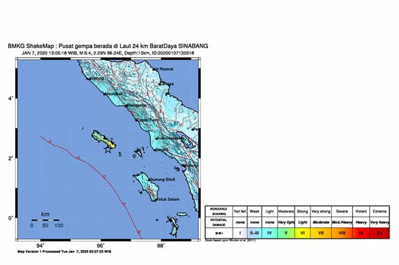 Lokasi pusat gempa di Simeulue diketahui berada di 24 km Barat Daya Sinabang, Aceh, dengan kedalaman 13 km. 