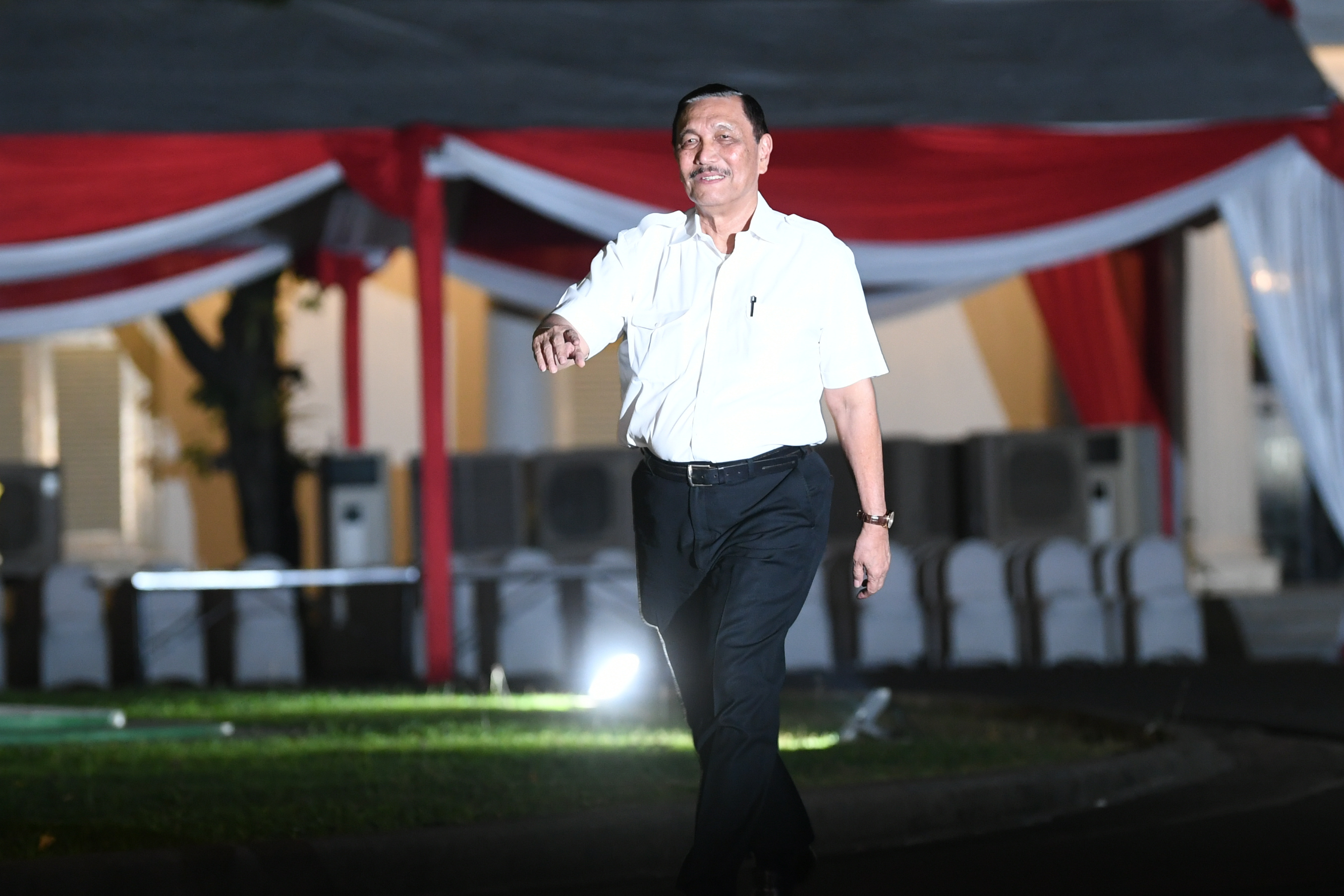 Menteri koordinator bidang Kemaritiman dan investasi Luhut Binsar Pandjaitan