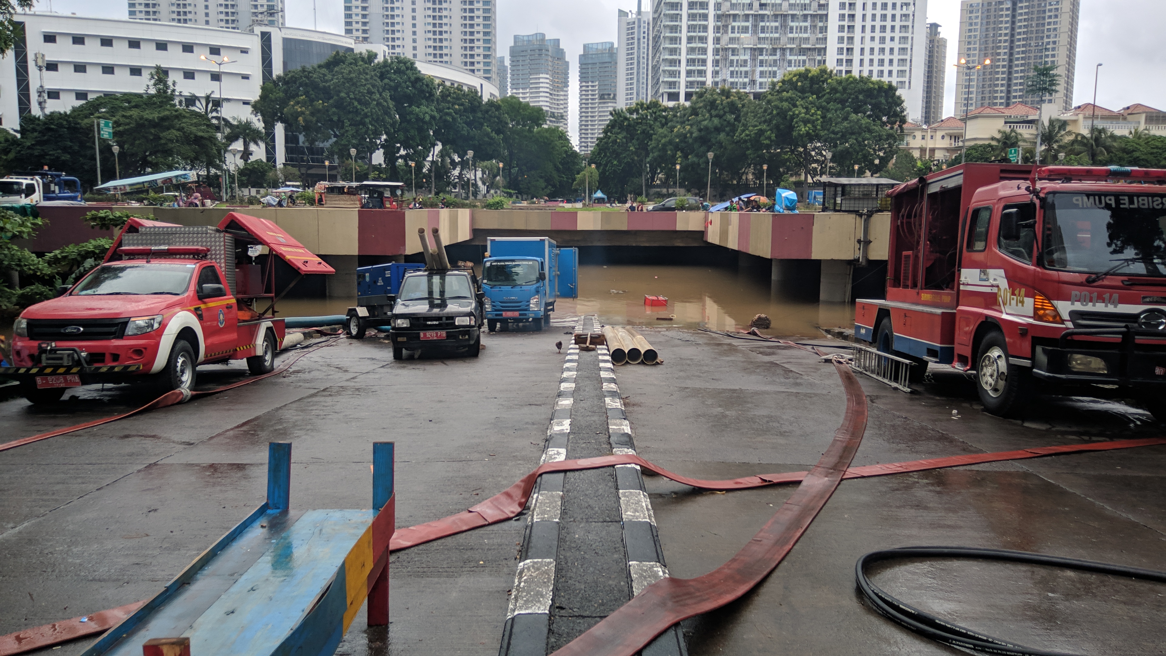Kondisi underpass Kemayoran pada Sabtu (25/1) sore.