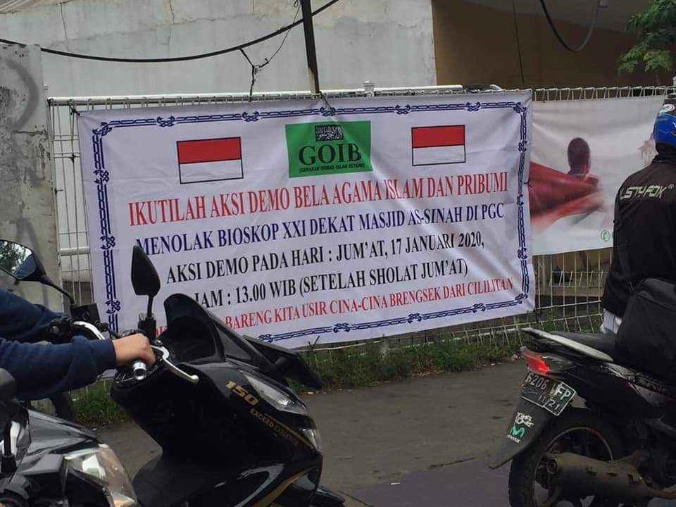 Spanduk berunsur SARA yang sempat viral