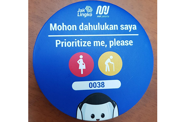 Pin Penumpang Prioritas