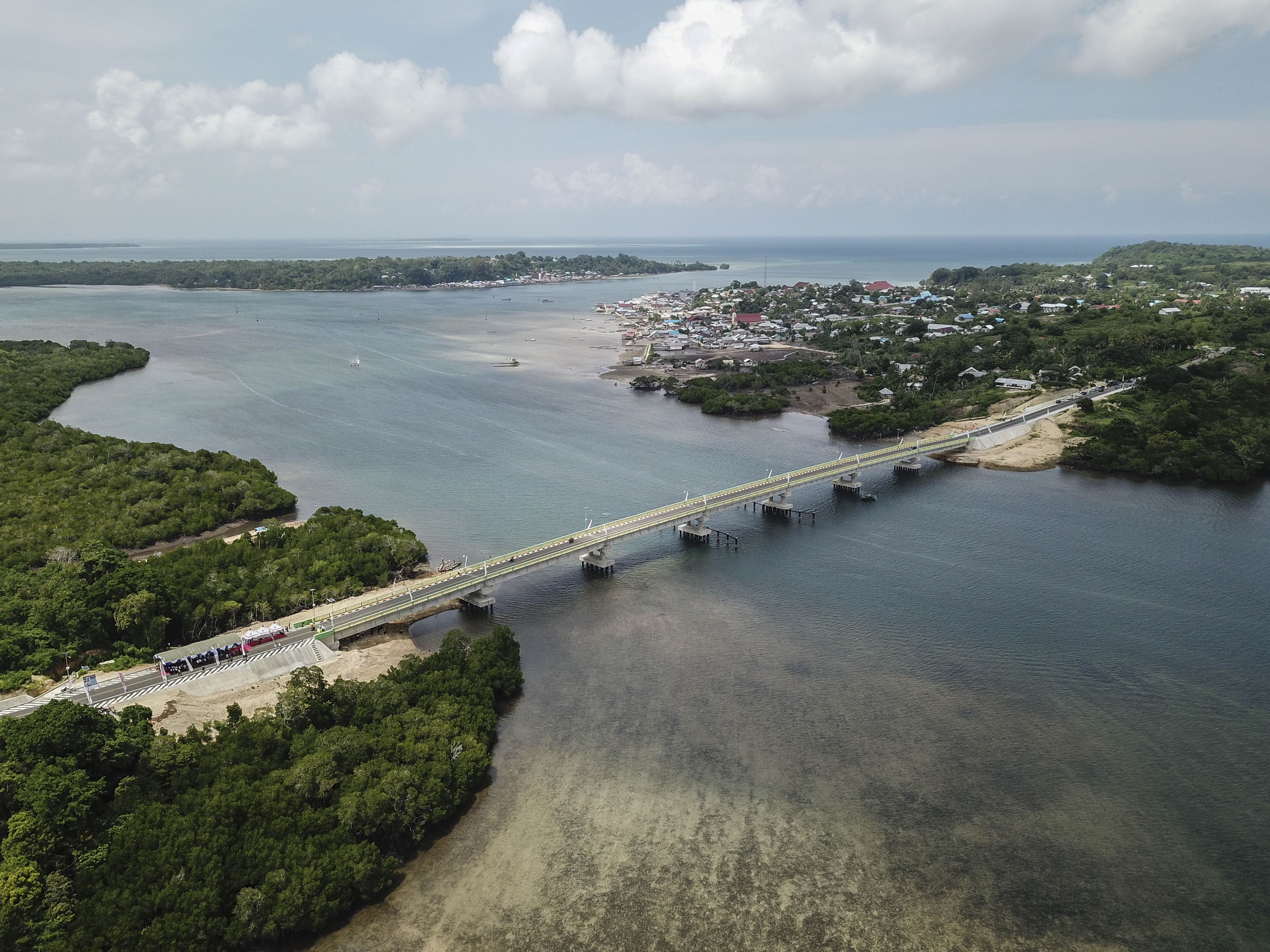 Foto jembatan Leta Oar Ralan di Tanimbar Utara, Kabupaten Maluku Tenggara Barat yang dibiayani SBSN.