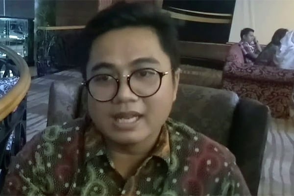 Sang Akvitis belum Bebas