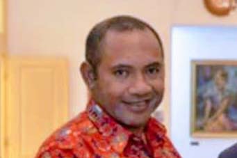 Bupatii Boven Digoel, Papua, Benediktus Tambonop, meninggal di sebuah hotel di kawasan Kemayoran Jakarta Pusat. 