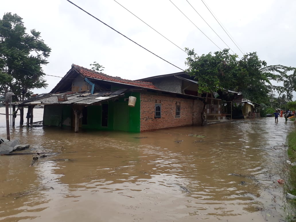 Banjir Juga Terjang Karawang