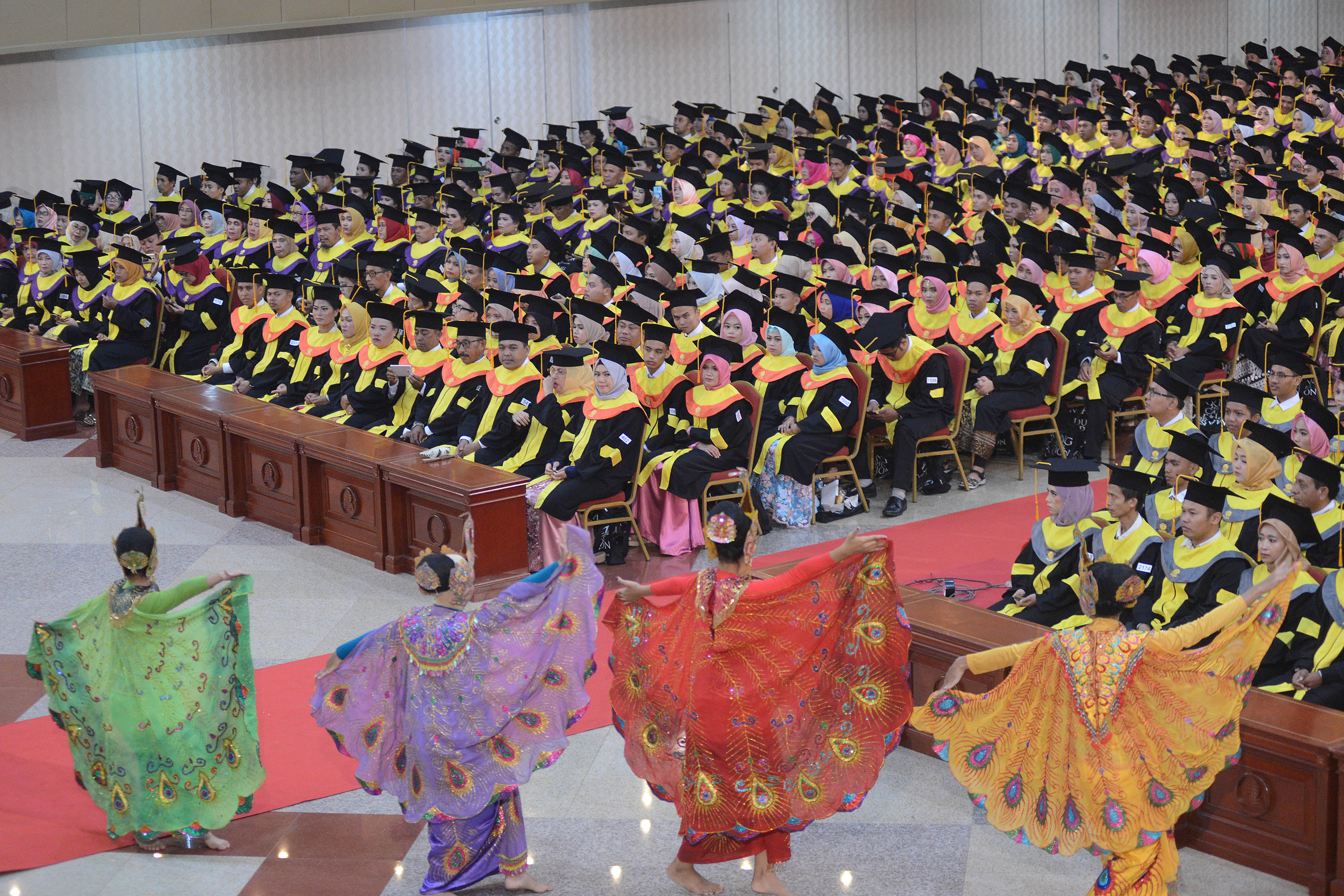 Wisuda Universitas Terbuka