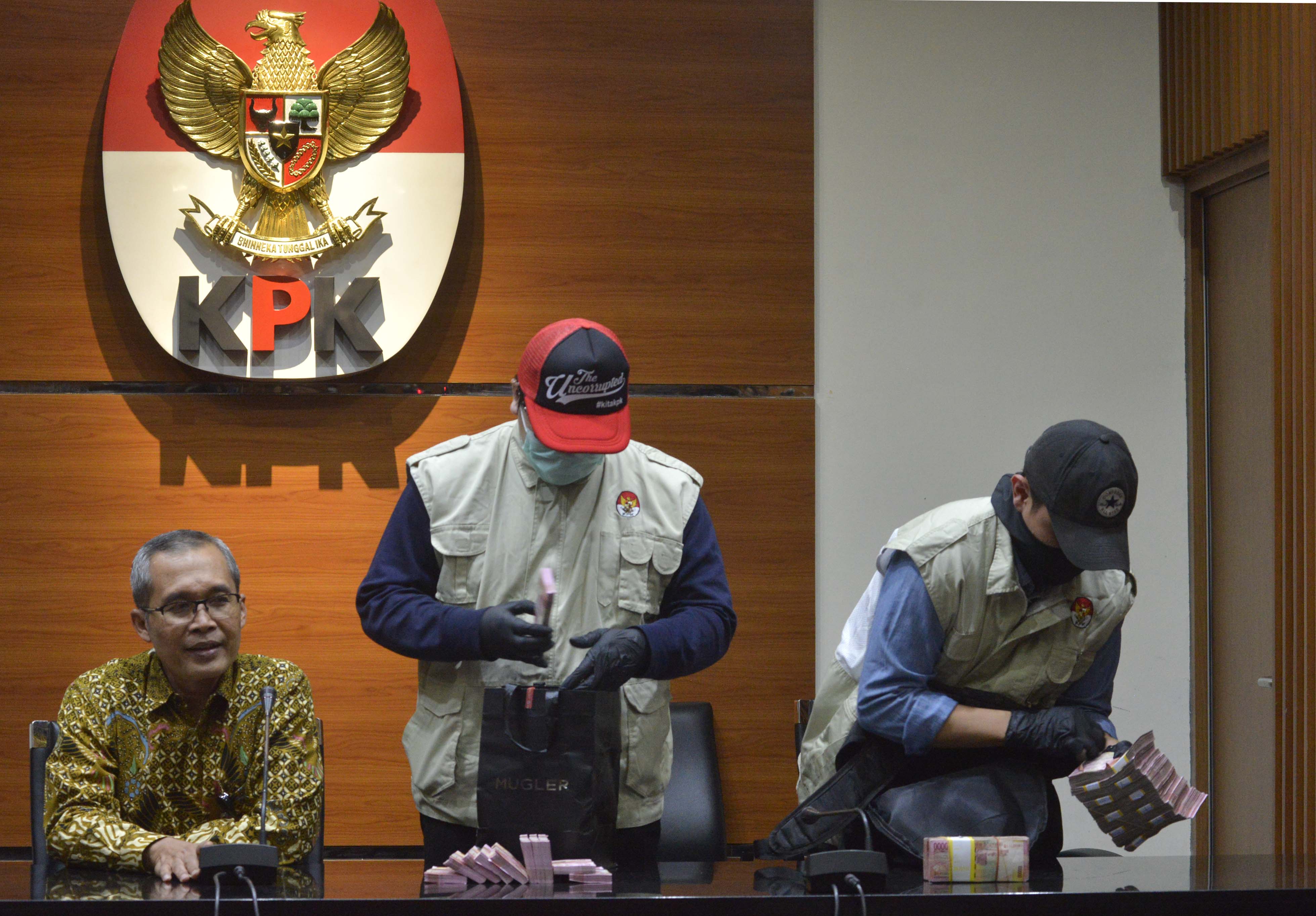 Tetap Teken Sprindik, Pimpinan KPK Tak Khawatir Digugat