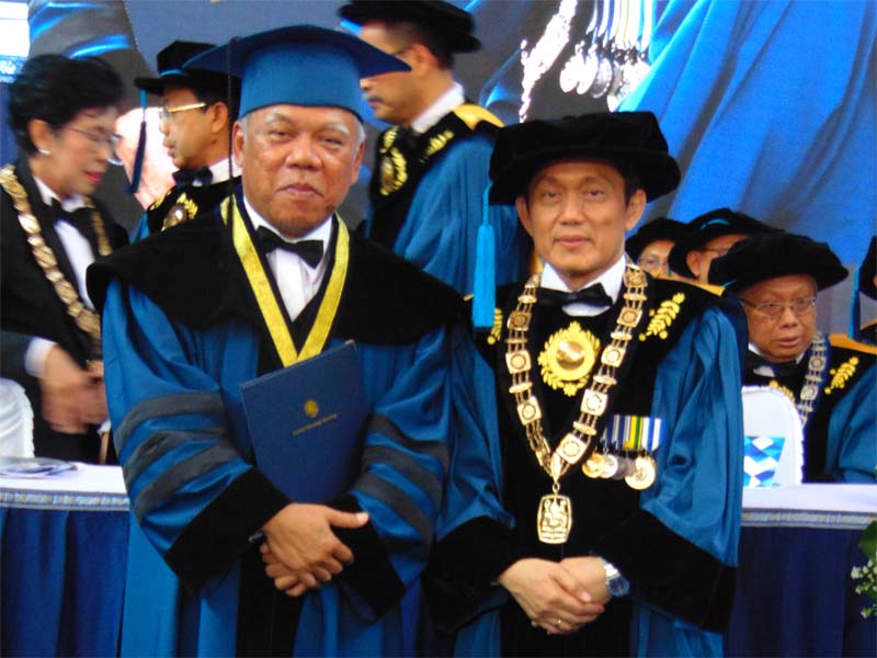  Menteri Pekerjaan Umum dan Perumahan Rakyat  Basuki Hadimuljono dianugerahi gelar doktor kehormatan oleh ITB, Kamis (16/1/2020).