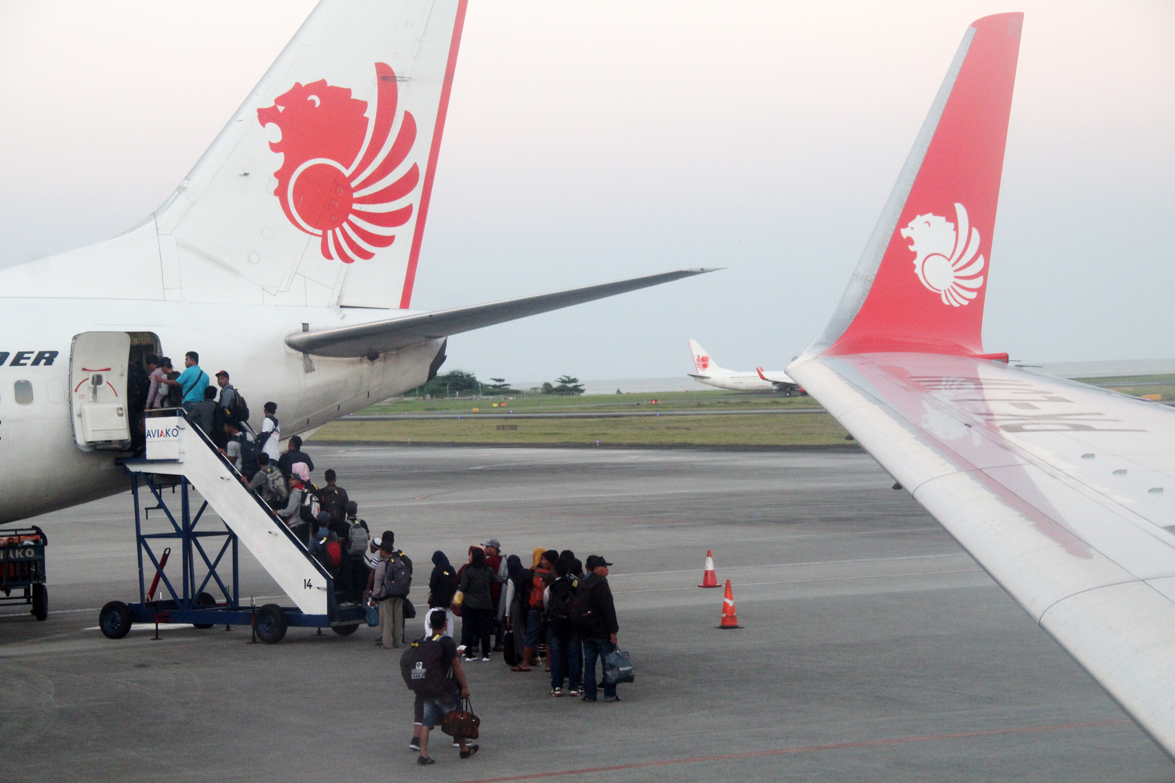  Penerbangan Wuhan-Denpasar hanya ferry flight atau hanya membawa kru dan tidak melayani tamu atau penumpang.