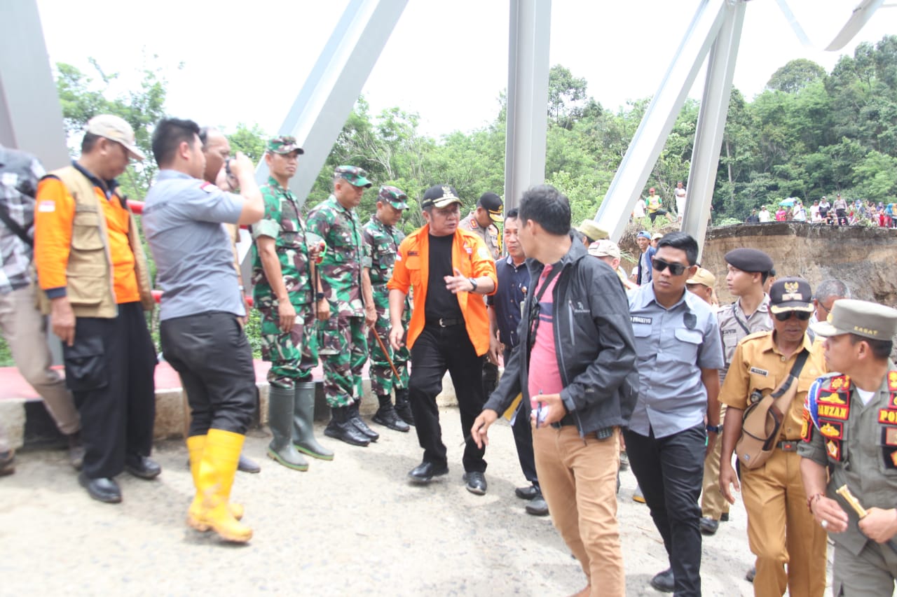 Banjir Bandang Lahat Hanyutkan Sejumlah Rumah Warga