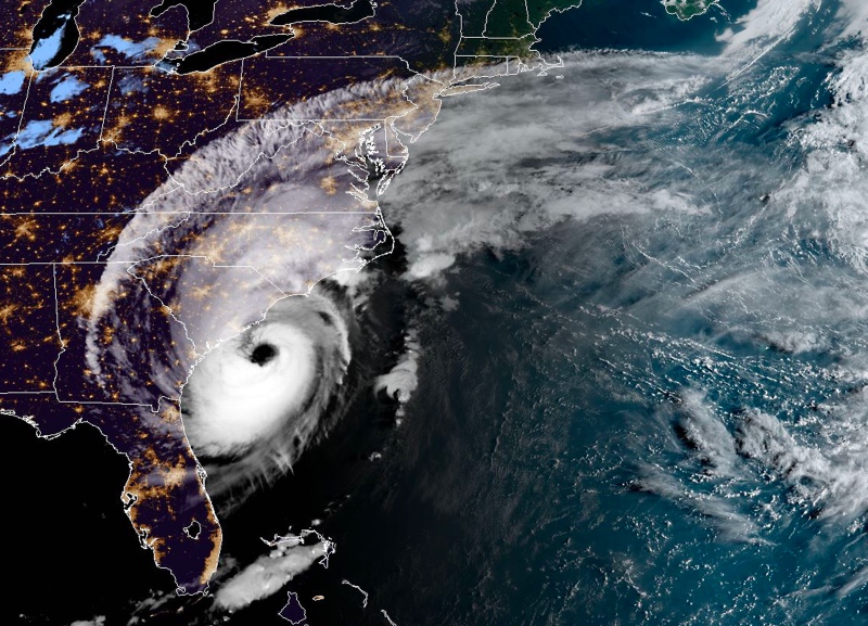 Ilustrasi: Mata badai dorian yang difoto dari satelit 