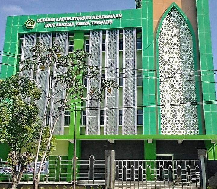 Gedung Laboratorium Keagamaan dan Asrama Siswa Terpadu, Kementerian Keagamaan di Jakarta. 