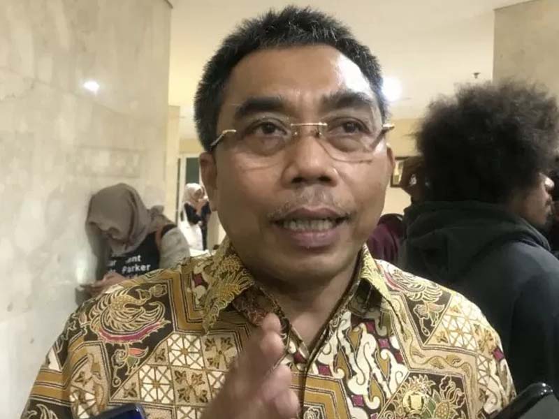 Ketua DPRD DKI Jakarta, Gembong Warsono