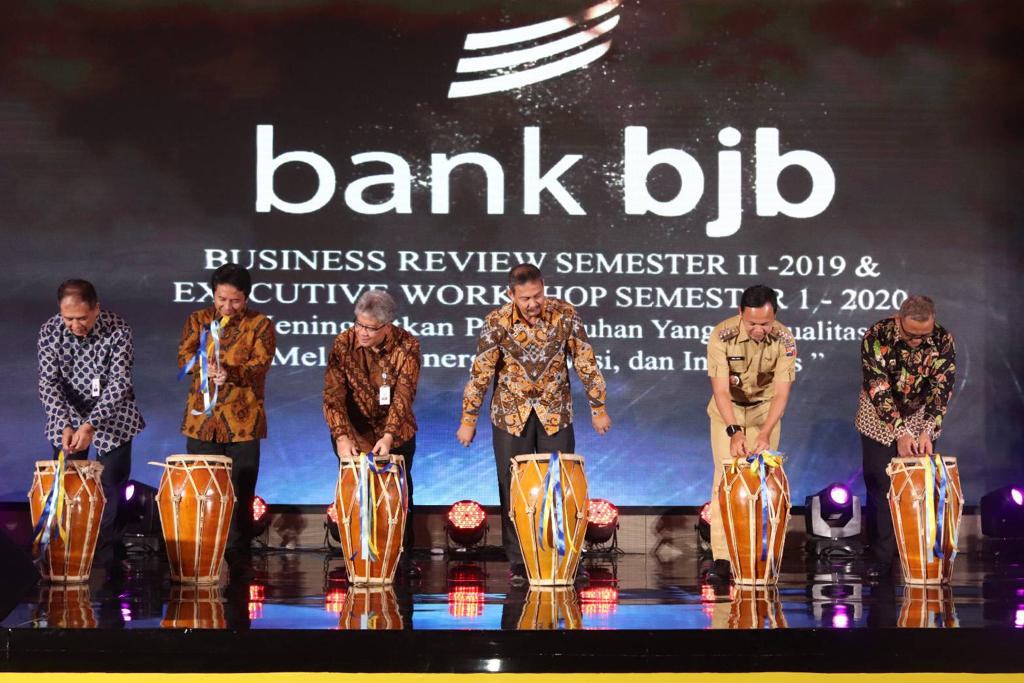 Acara Business Review Semester II 2019 Bank BJB di Bogor, Jawa Barat, Selasa (28/1).