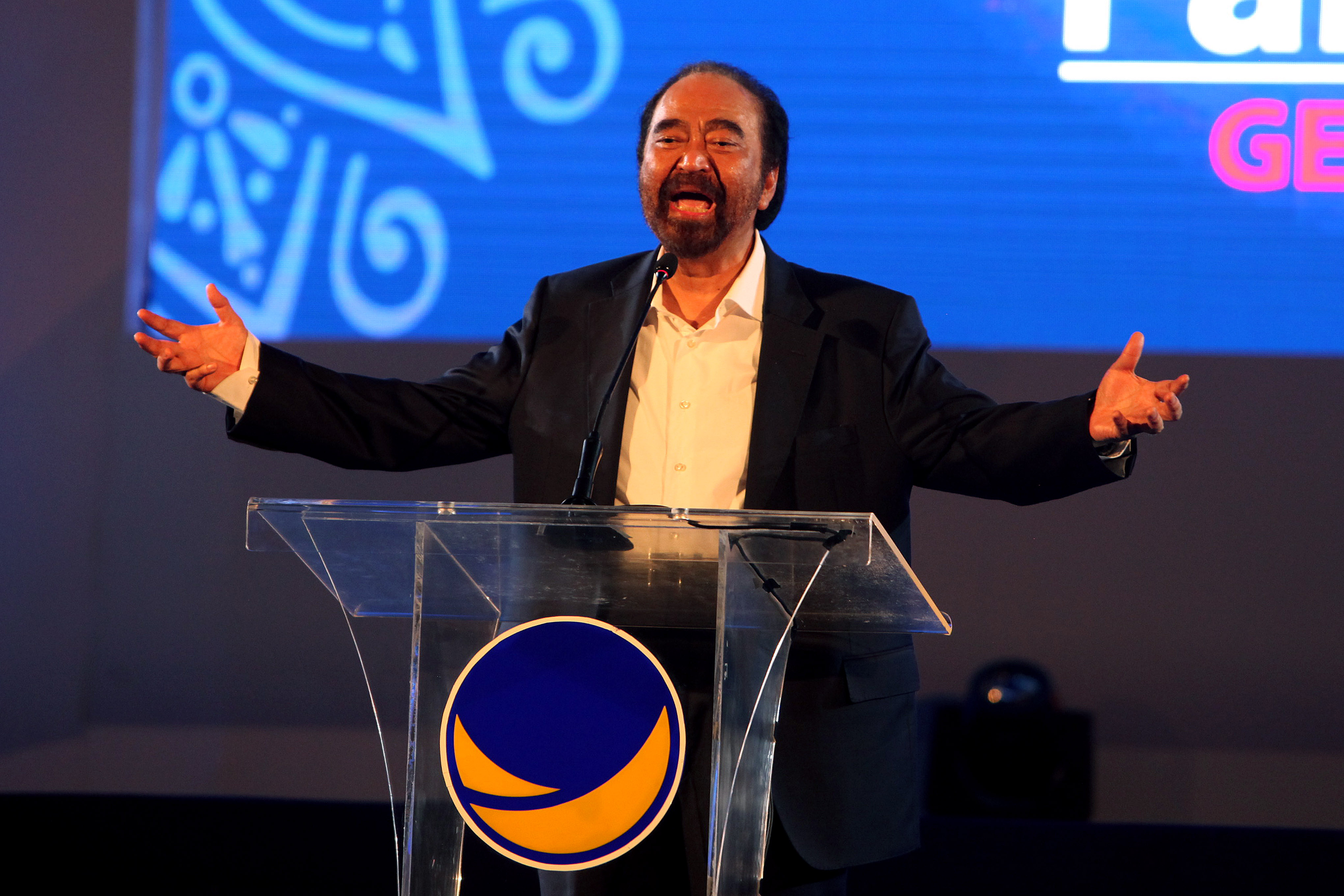 Ketua Umum Partai NasDem Surya Paloh menyampaikan pidato nya dalam perayaan HUT ke-8 Partai NasDem di Jawa Timur.