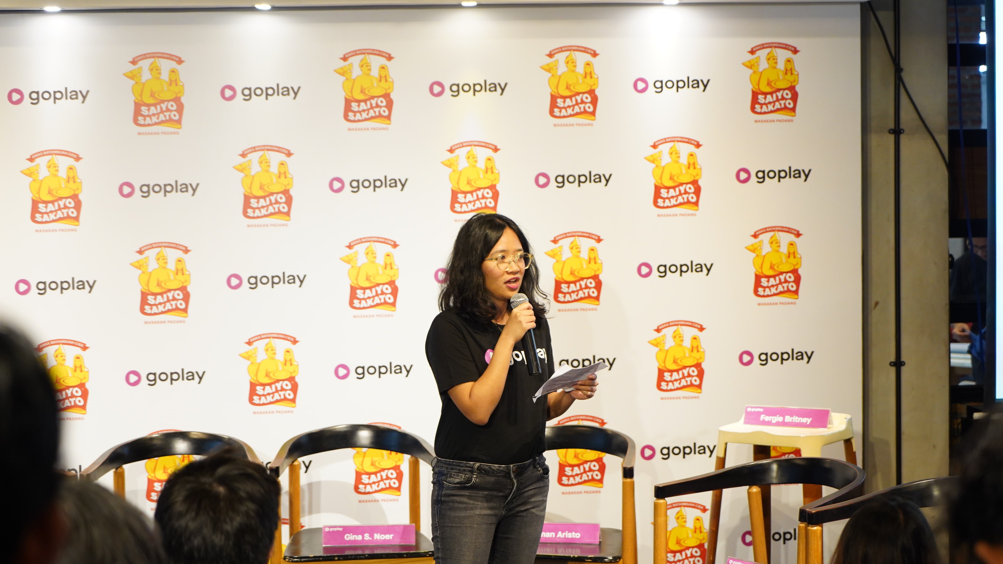 Suasana jumpa pers drama terbaru Gina S Noer, Saiyo Sakato, di Jakarta, Jumat (24/1).