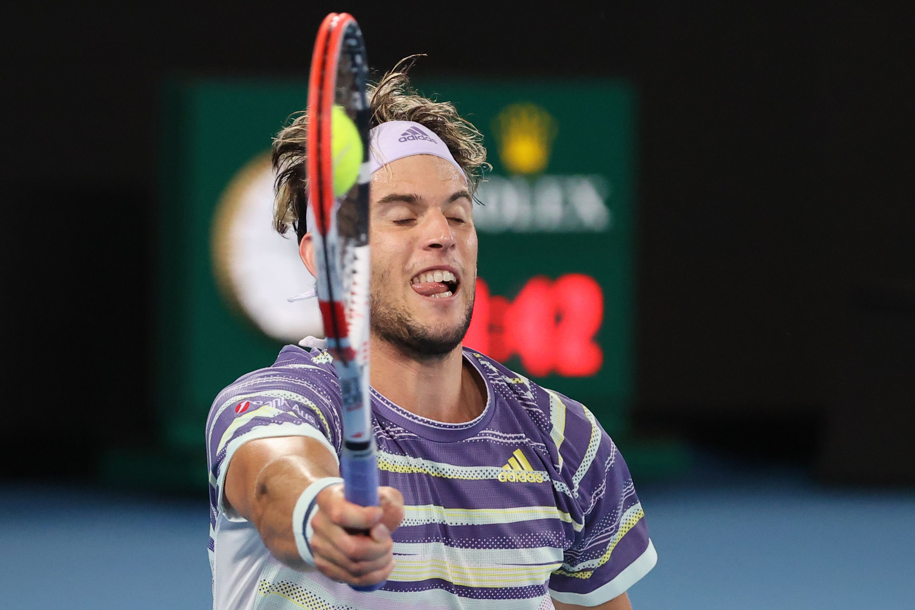 Kalahkan Zverev, Thiem Tantang Djokovic di Final