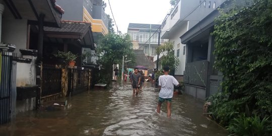 Perumahan Reni Jaya, Kota Depok kembali dilanda banjir.
