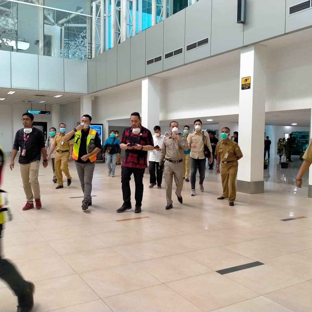 Rombongan DPRD Jambi memantau langsung kesiapan Bandara Sultan Thaha.